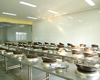 青岛新东方烹饪学校 理实一体化教室
